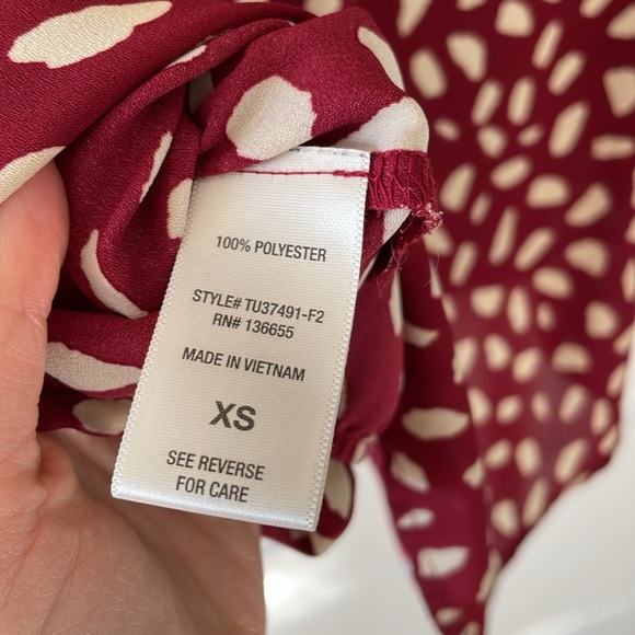 Wrap Front Pattern Blouse - Picture 6 of 7